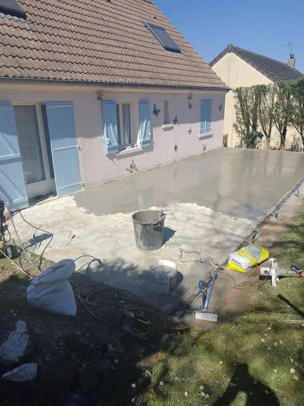 Fondation — chantier extérieur en Île-de-France