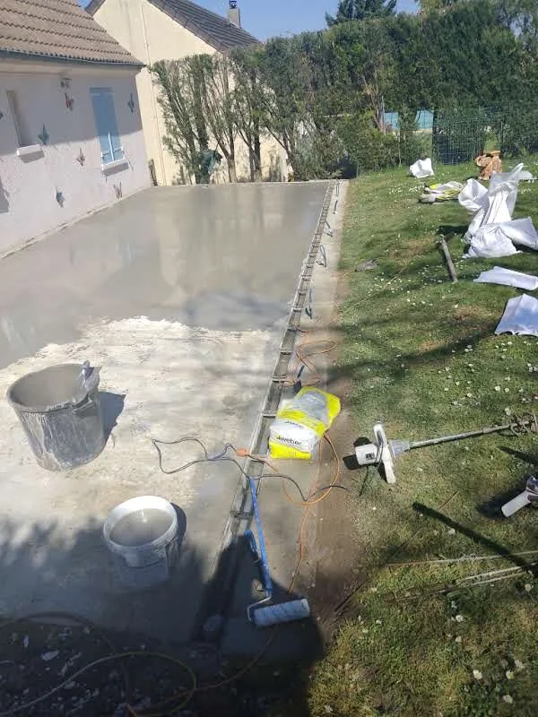 Fondation — chantier extérieur en Île-de-France