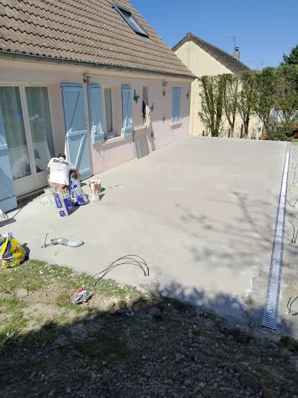 Fondation — chantier extérieur en Île-de-France