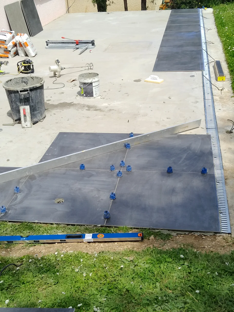 Terrasse carrelée — chantier réel en Île-de-France