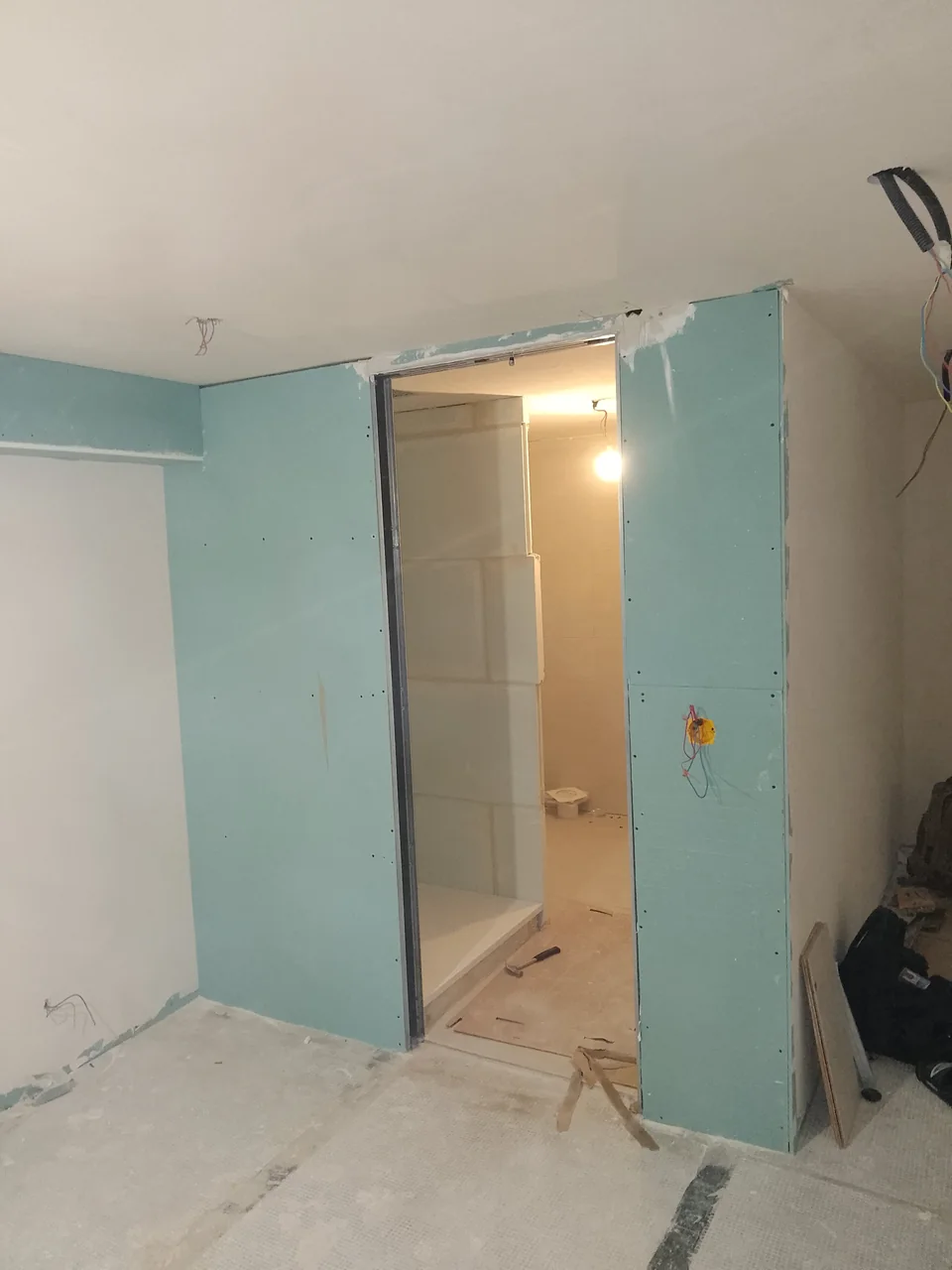 Plaquiste — chantier intérieur en Île-de-France